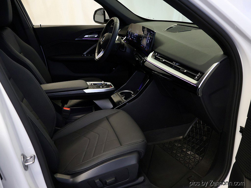 Certified 2023 BMW X1 xDrive28i w/ Convenience Package image 32