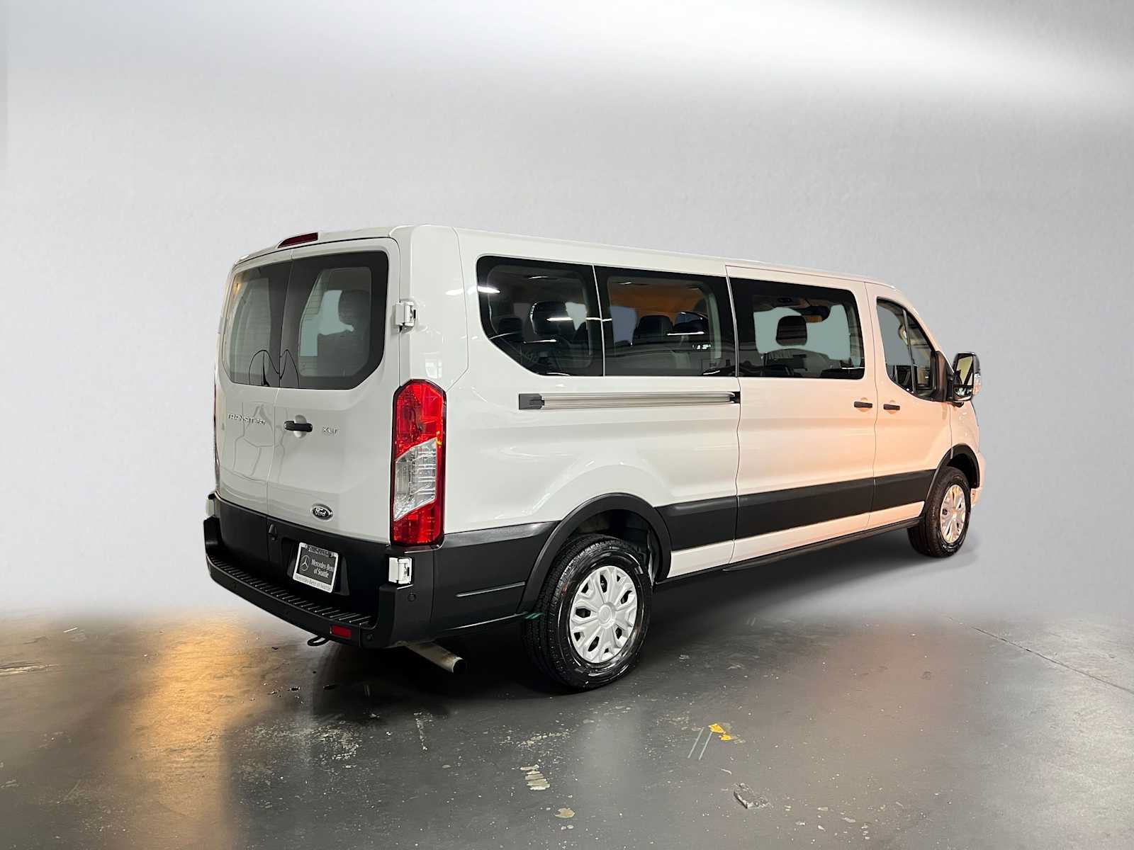 Used 2023 Ford Transit 350 XLT RWD image 2