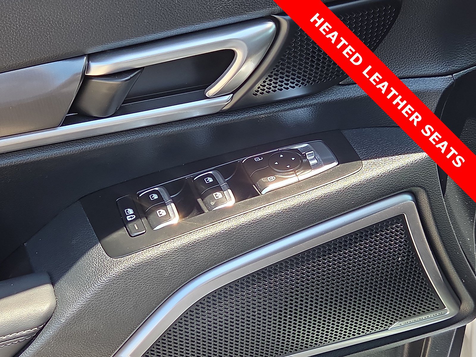 Used 2024 Kia Telluride S FWD image 15
