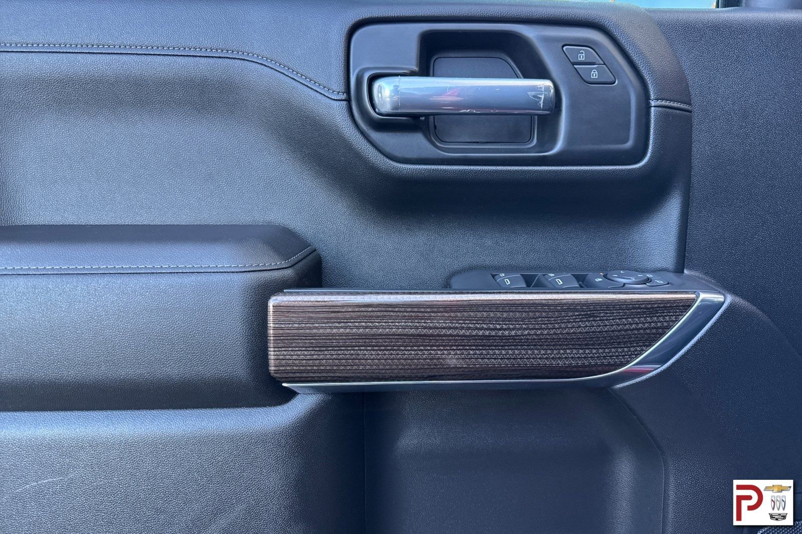 Used 2021 Chevrolet Silverado 1500 LT Trail Boss image 12