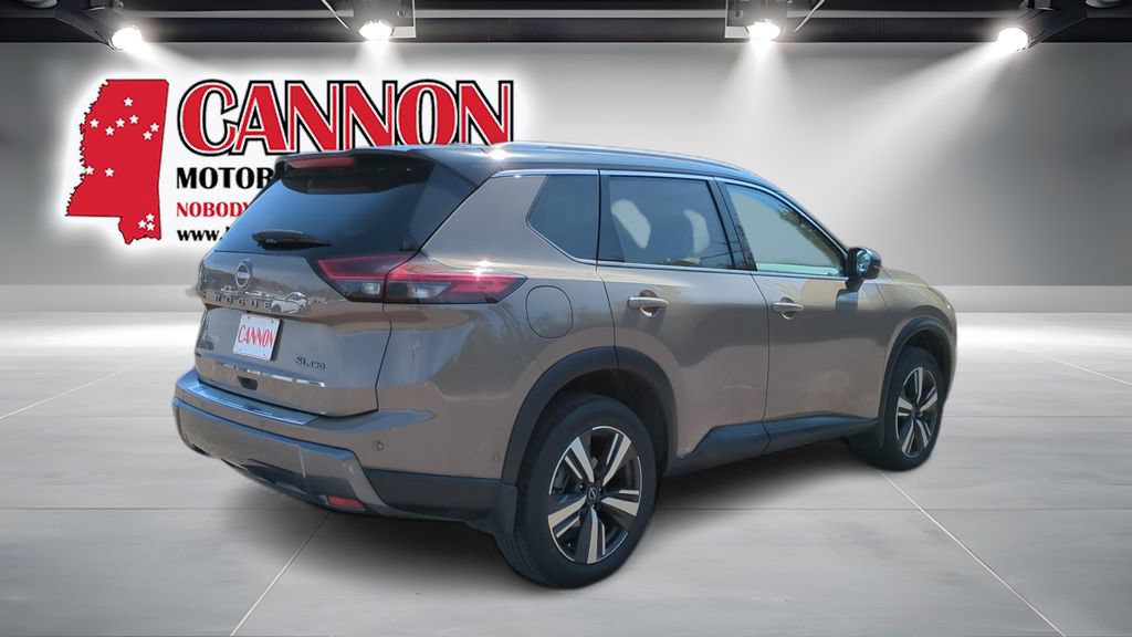 Used 2025 Nissan Rogue SL w/ Tech Package AWD/4WD image 5