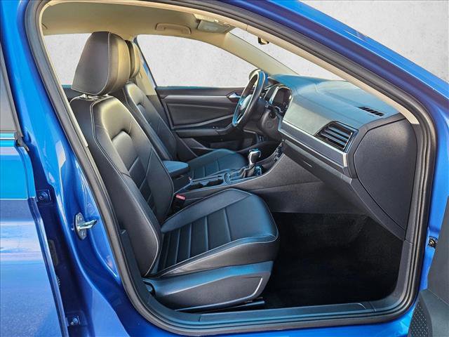 Used 2024 Volkswagen Jetta SE image 18