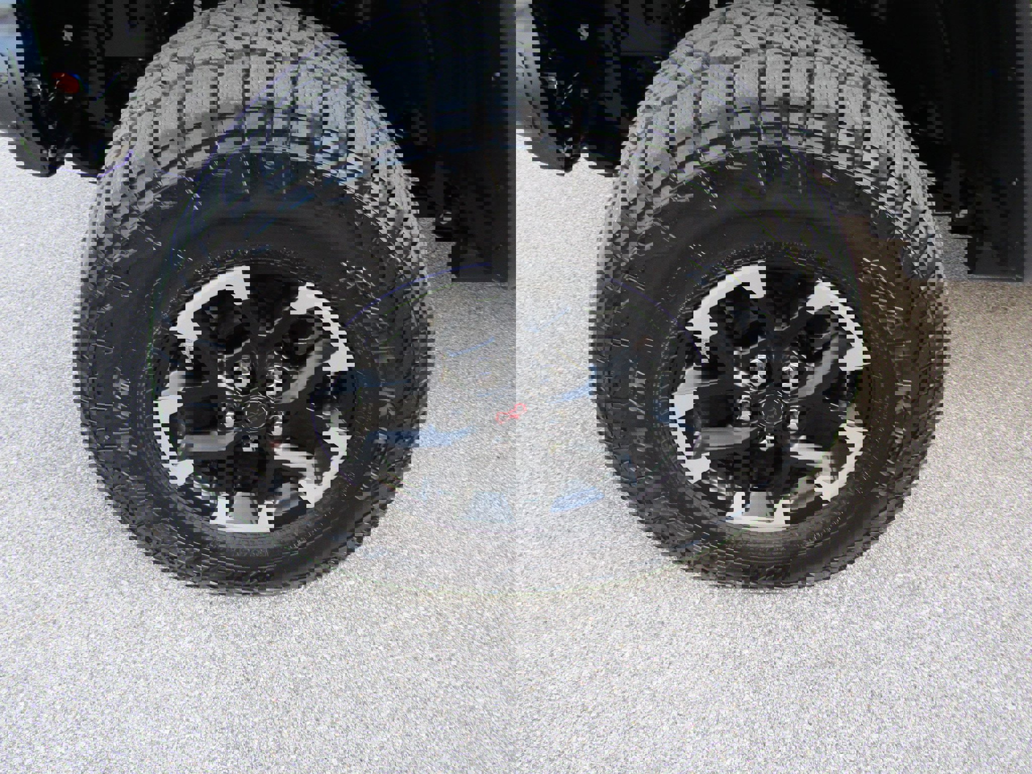 Used 2025 Jeep Gladiator Rubicon w/ Convenience Group image 9