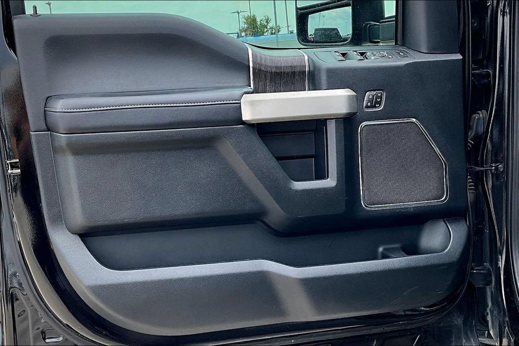 Used 2021 Ford F250 Lariat AWD/4WD image 16