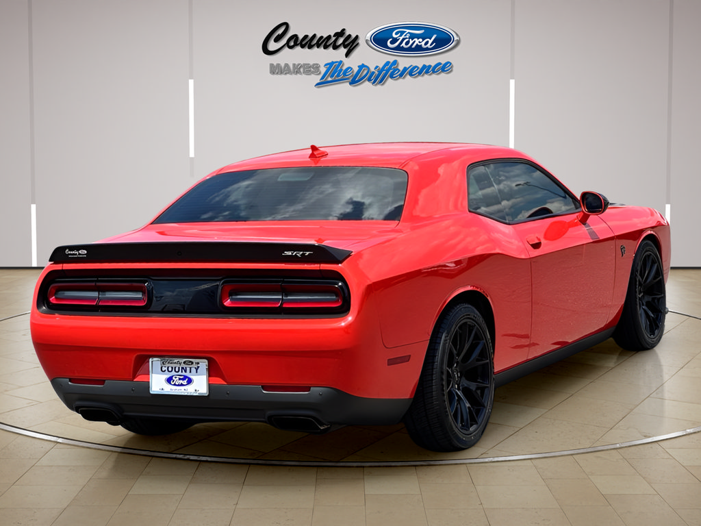 Used 2016 Dodge Challenger SRT Hellcat RWD image 9