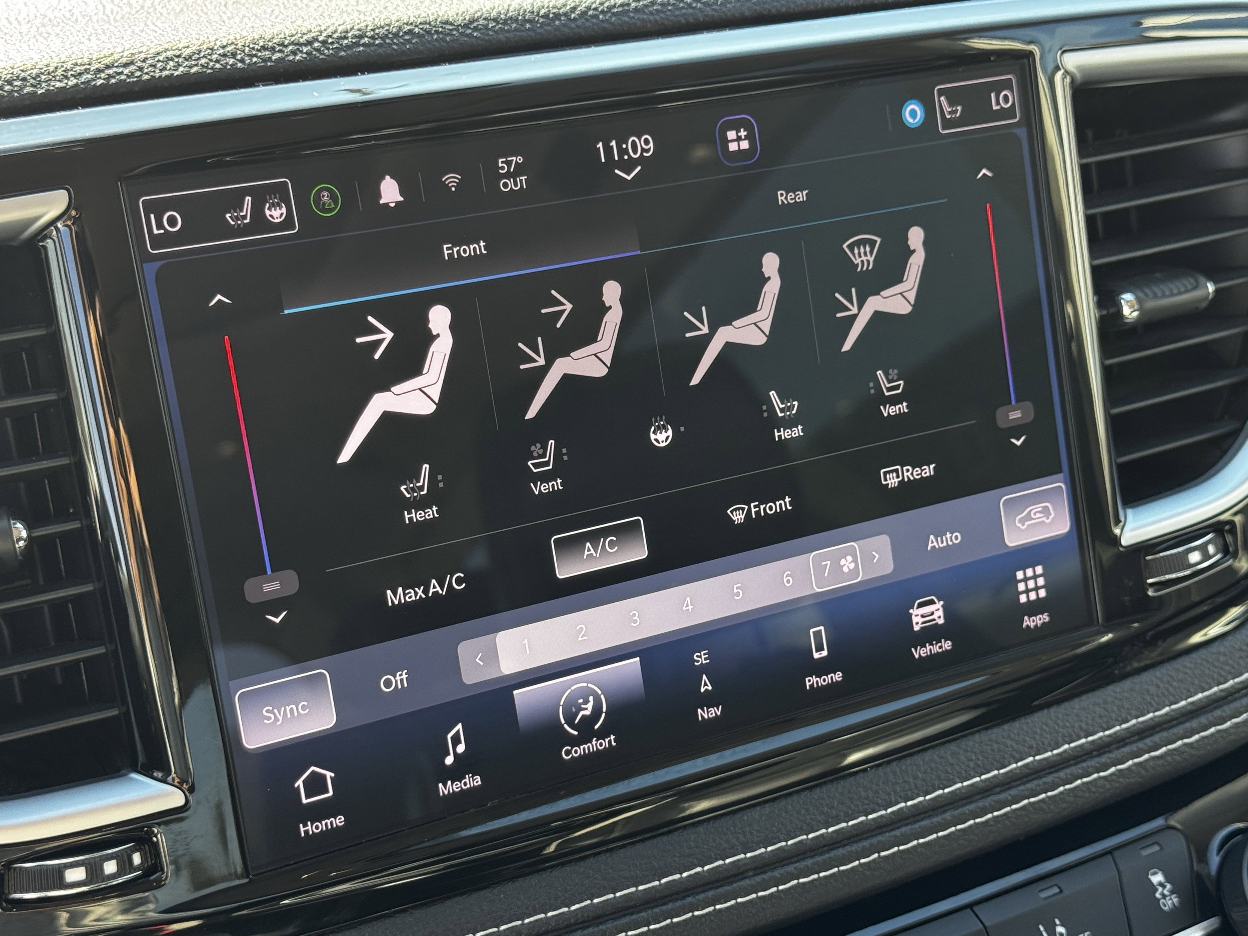 Used 2023 Chrysler Pacifica Limited image 18