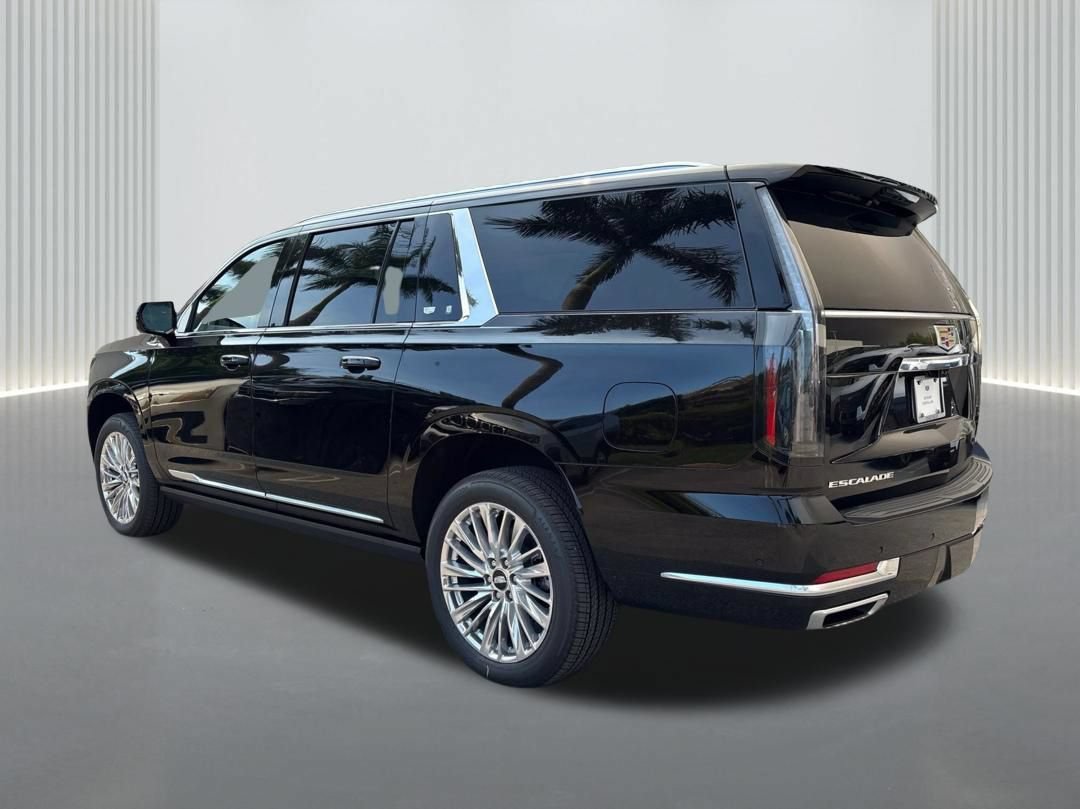 New 2026 Cadillac Escalade ESV Luxury AWD/4WD image 7