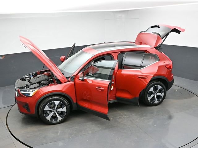 Used 2023 Volvo XC40 B4 Plus w/ Driver Assist Package FWD image 51