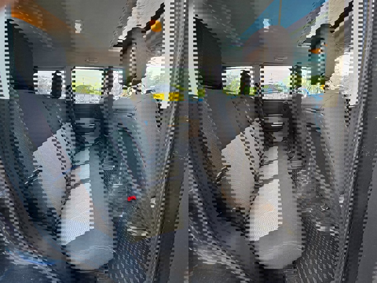 Used 2010 Dodge Nitro Detonator AWD/4WD image 14