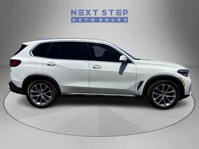 Used 2019 BMW X5 xDrive40i w/ Convenience Package AWD/4WD image 9