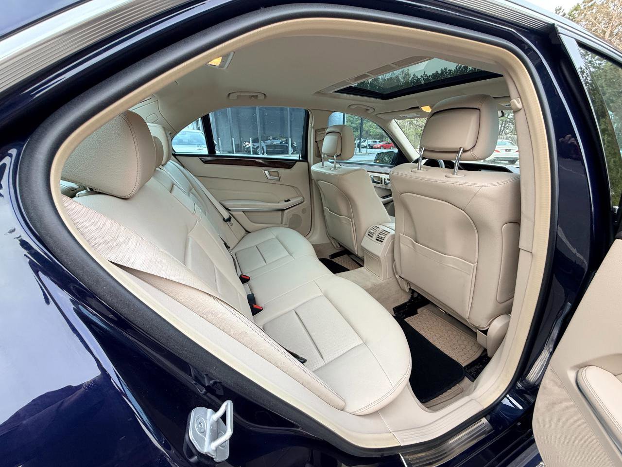 Used 2014 Mercedes-Benz E 350 Sedan image 12