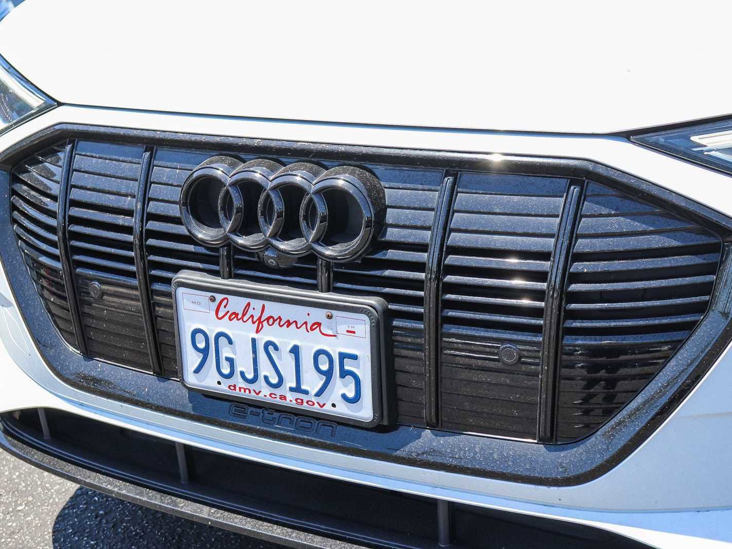 Used 2023 Audi e-tron Premium Plus w/ Premium Plus Package AWD/4WD image 8