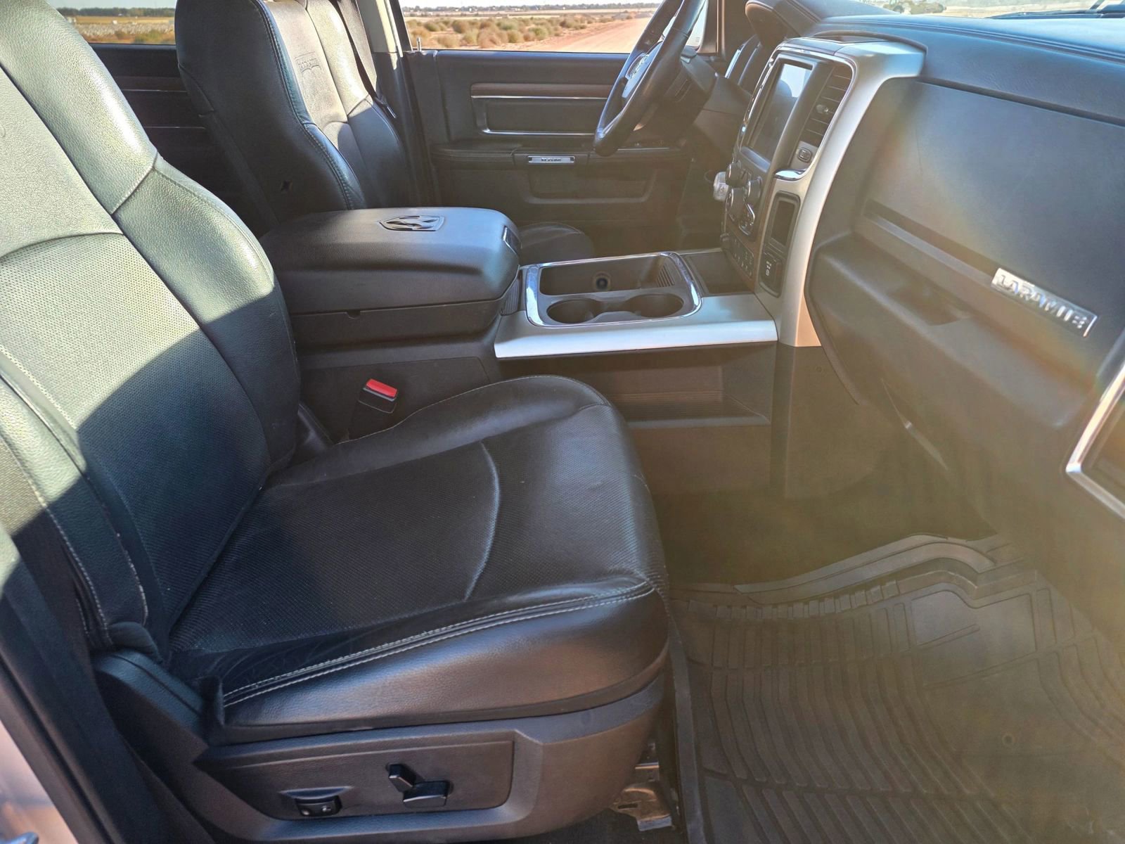 Used 2016 RAM 1500 Laramie w/ Convenience Group image 20