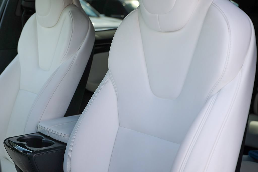 Used 2020 Tesla Model X Long Range AWD/4WD image 36