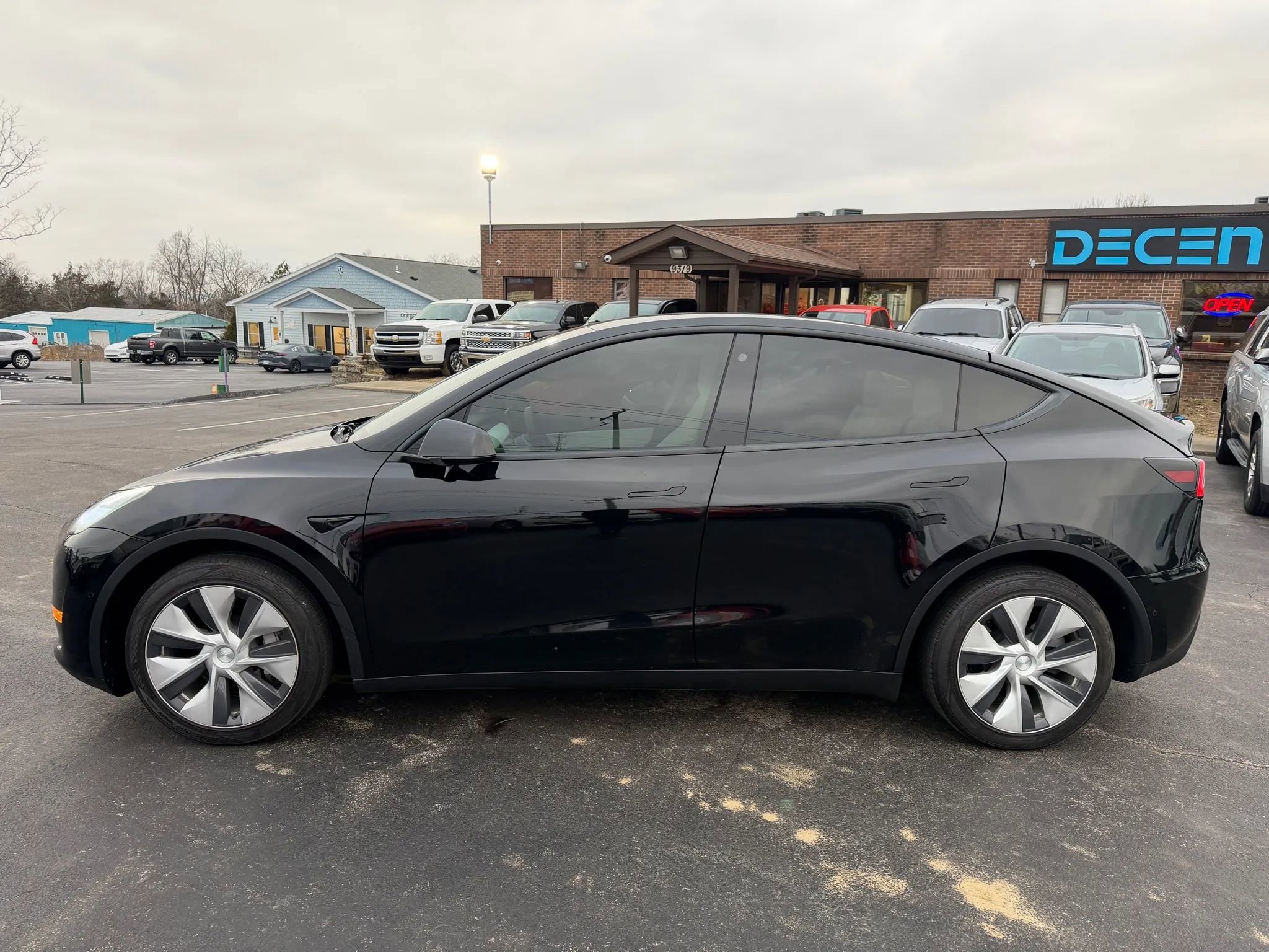 Used 2021 Tesla Model Y Long Range image 6