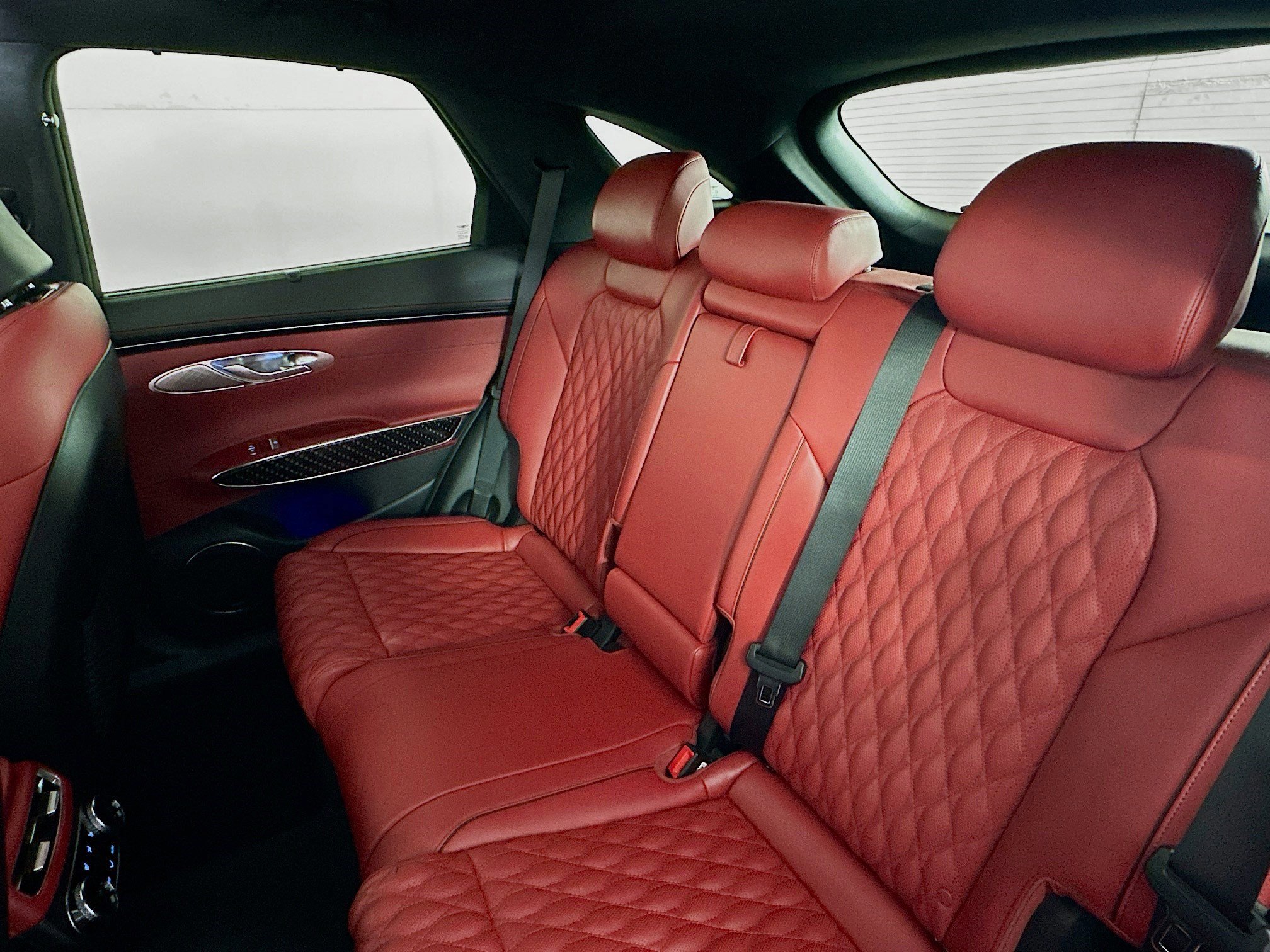 Used 2024 Genesis GV70 3.5T Sport w/ Sport Prestige Package image 23