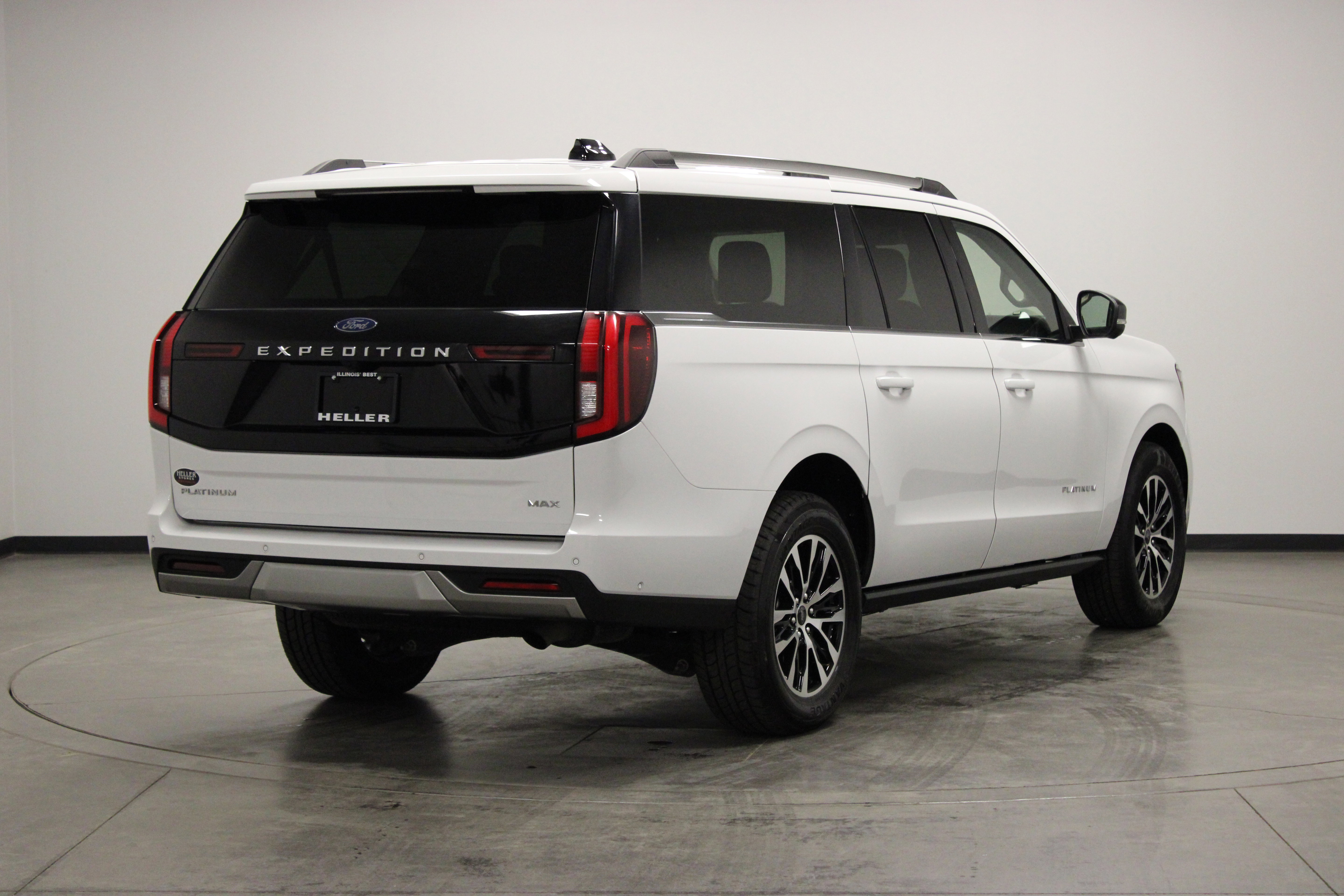 Used 2025 Ford Expedition Max Platinum AWD/4WD image 8