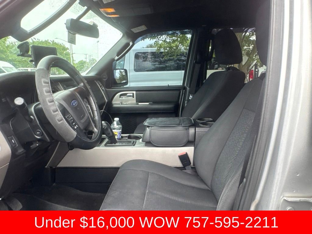 Used 2017 Ford Expedition XLT AWD/4WD image 18