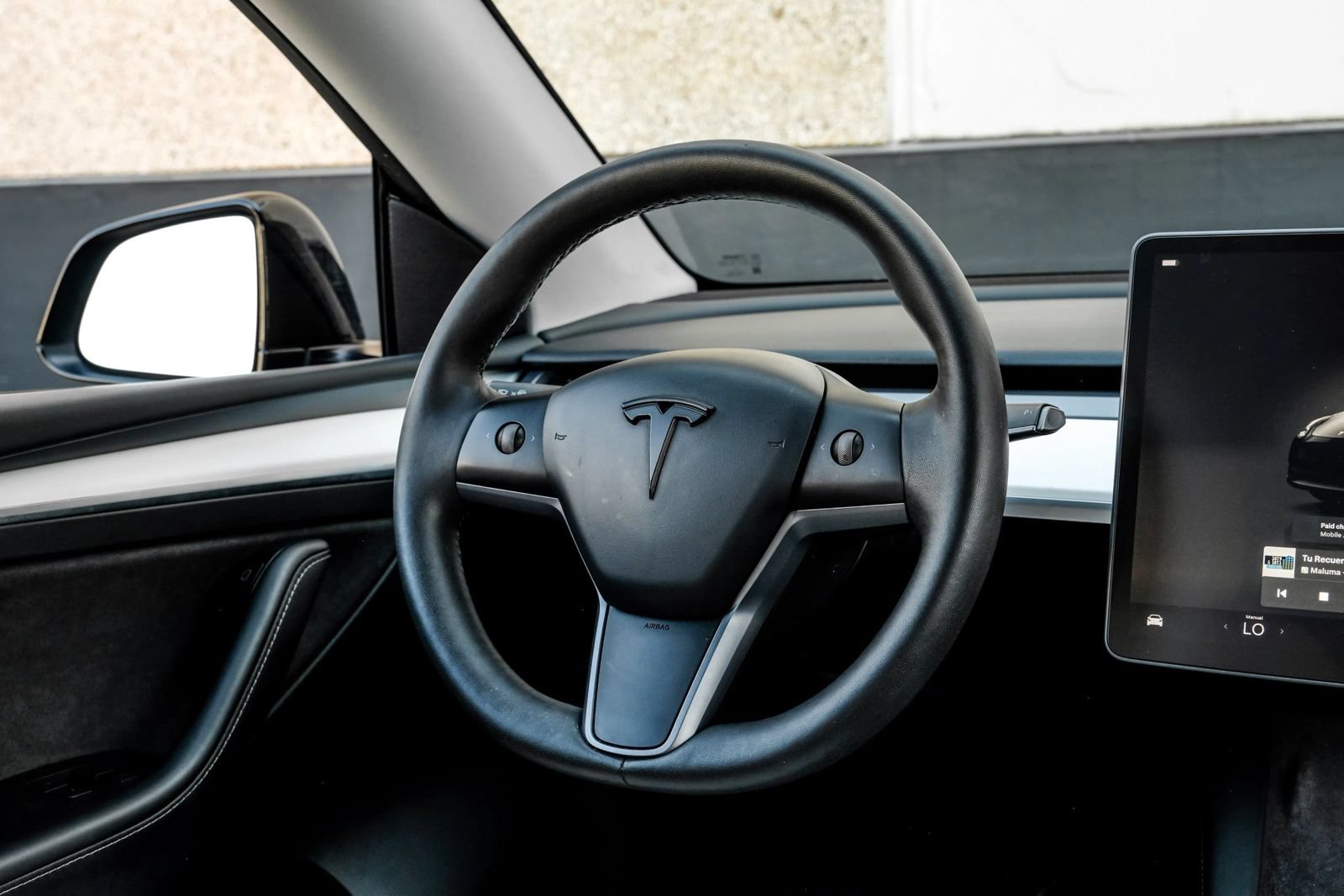 Used 2022 Tesla Model Y Performance AWD/4WD image 23