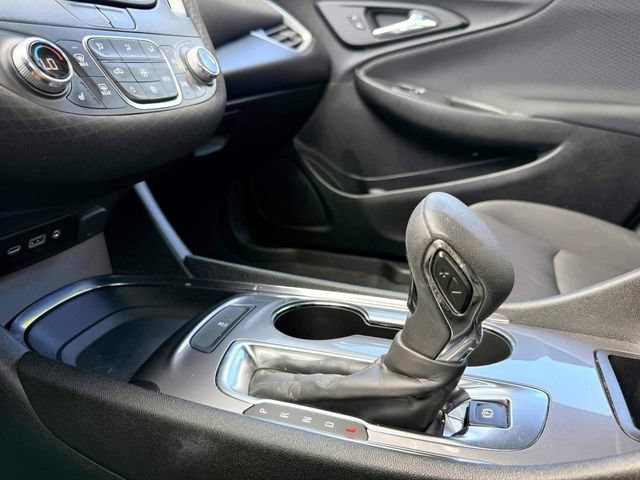Used 2023 Chevrolet Malibu LT FWD image 31