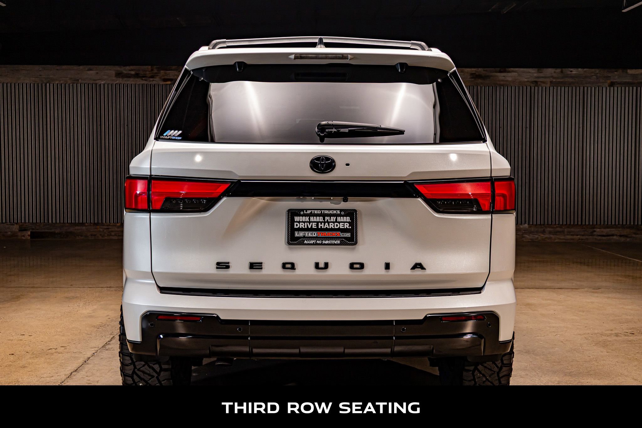 Used 2024 Toyota Sequoia Platinum image 8