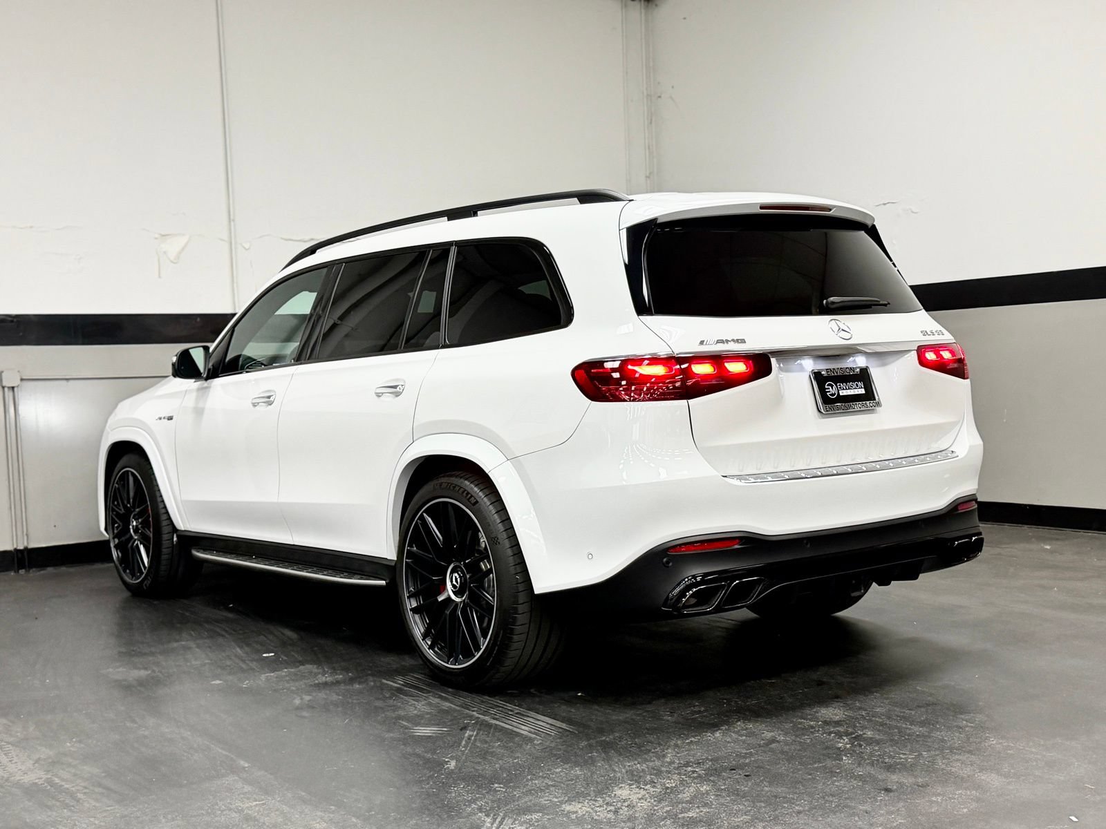Used 2025 Mercedes-Benz GLS 63 AMG 4MATIC image 10