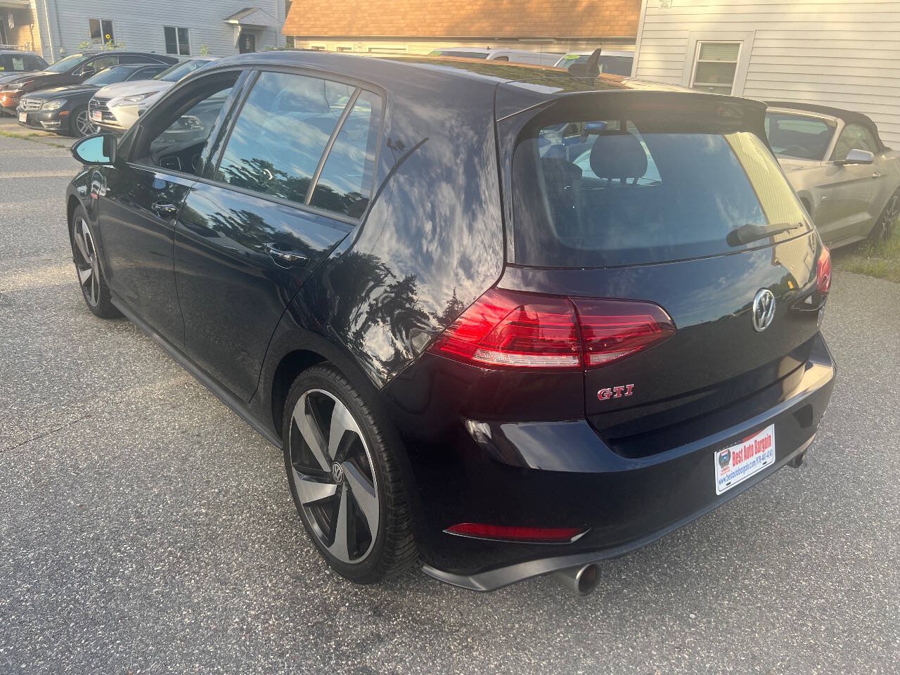 Used 2019 Volkswagen GTI SE w/ SE Experience Package FWD image 8