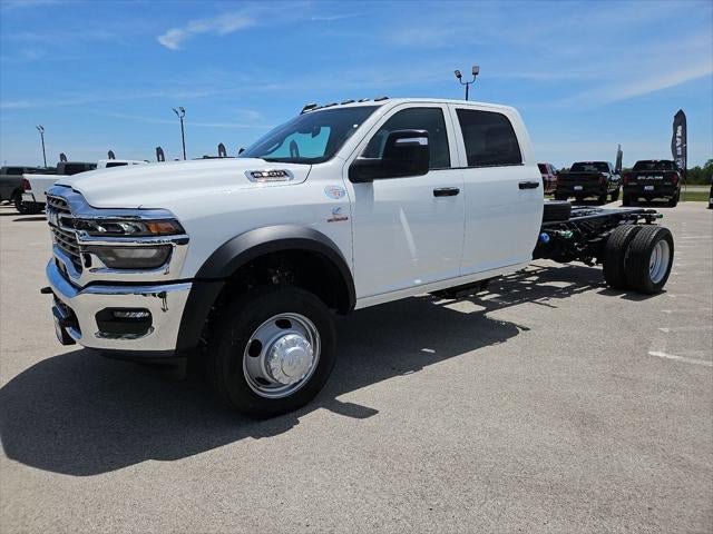 New 2026 RAM 5500 Tradesman AWD/4WD image 32