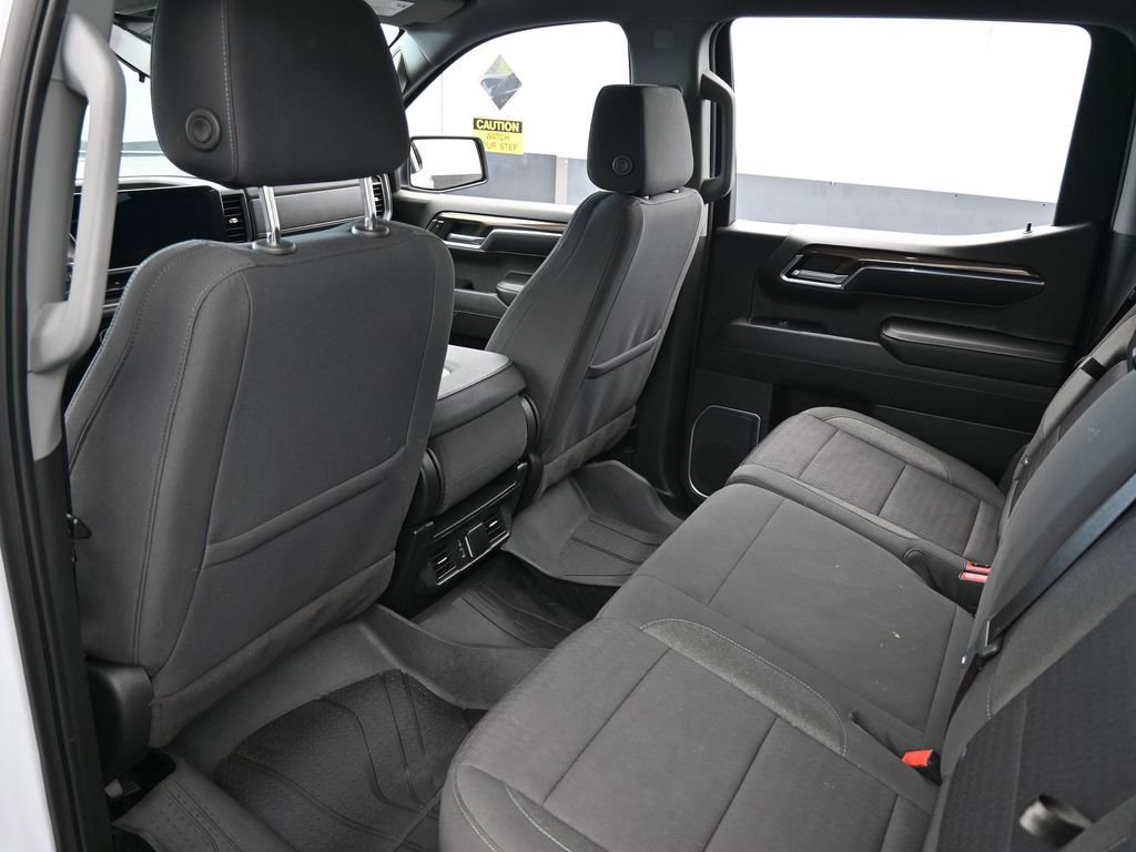 Used 2023 Chevrolet Silverado 1500 LT image 35