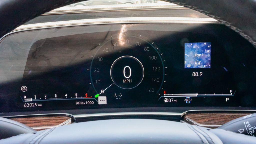 Used 2023 Cadillac Escalade Sport Platinum image 22