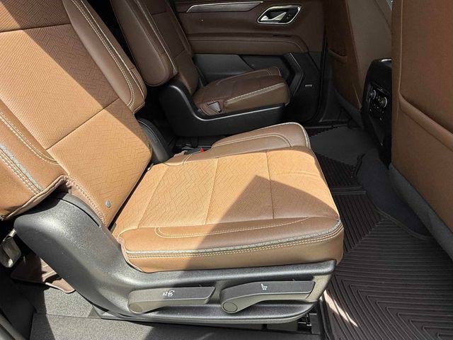Certified 2022 Chevrolet Suburban High Country w/ Max Trailering Package AWD/4WD image 21