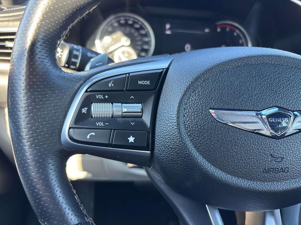 Used 2023 Genesis G70 2.0T AWD/4WD image 15