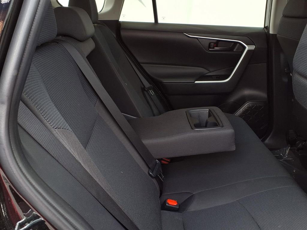 Certified 2024 Toyota RAV4 LE image 21