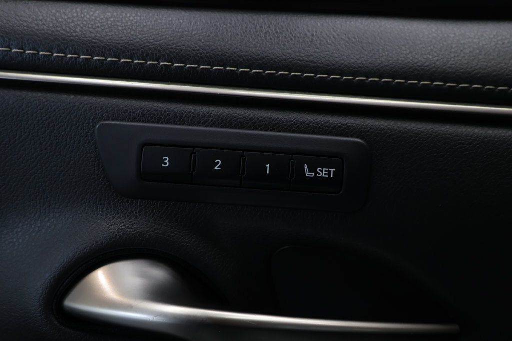 Used 2021 Lexus ES 250 w/ Premium Package AWD/4WD image 16