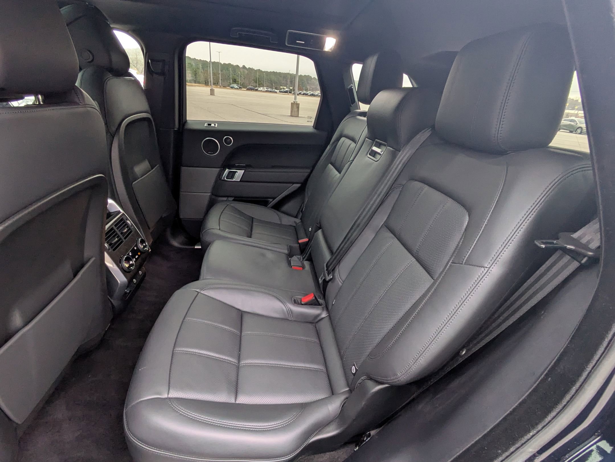 Used 2022 Land Rover Range Rover Sport HSE Silver Edition image 26