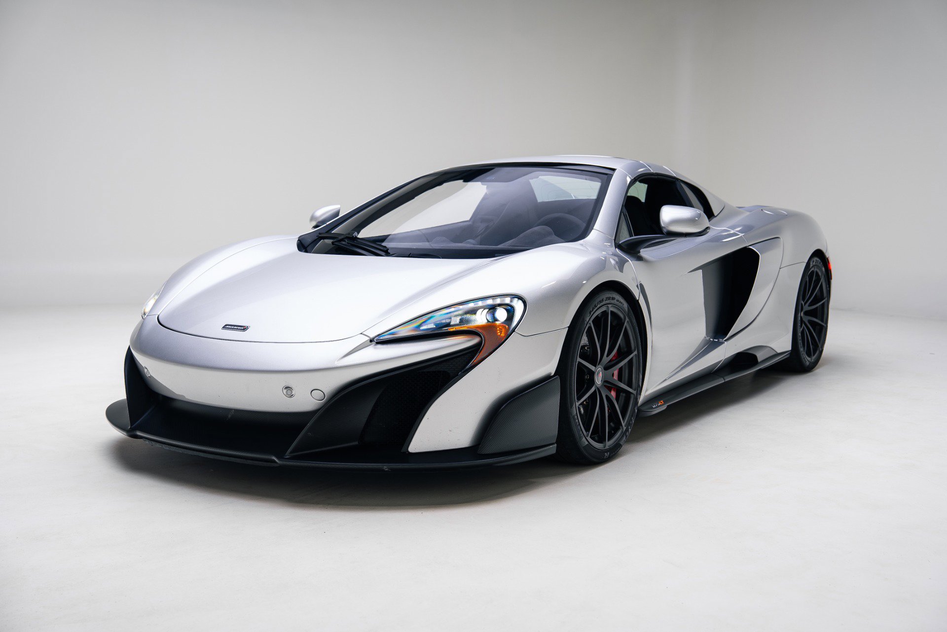 Used 2016 McLaren 675LT image 40