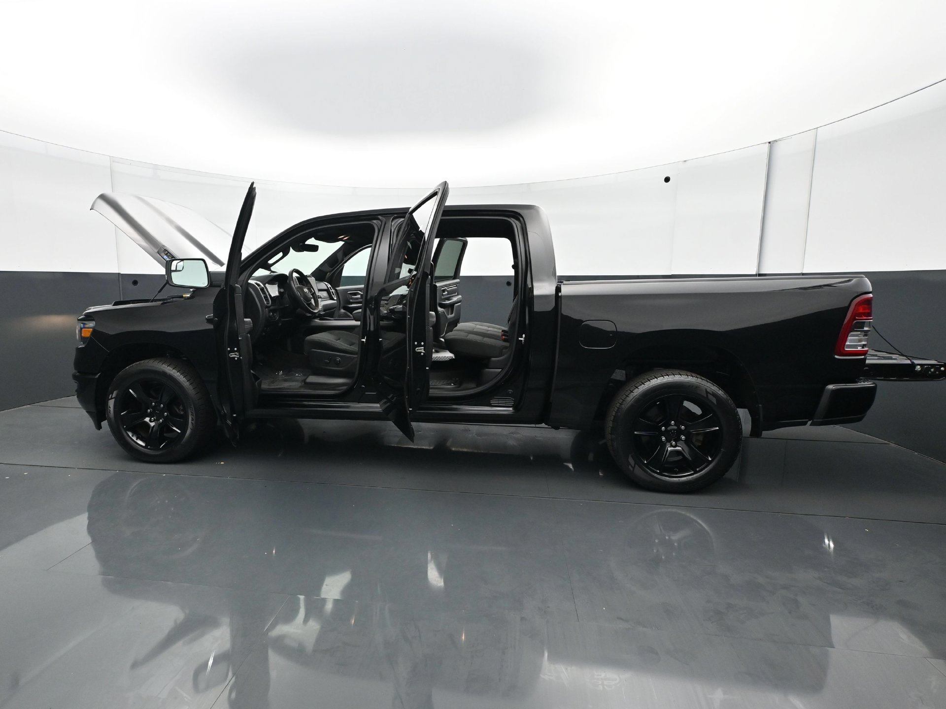 Used 2023 RAM 1500 Big Horn AWD/4WD image 31