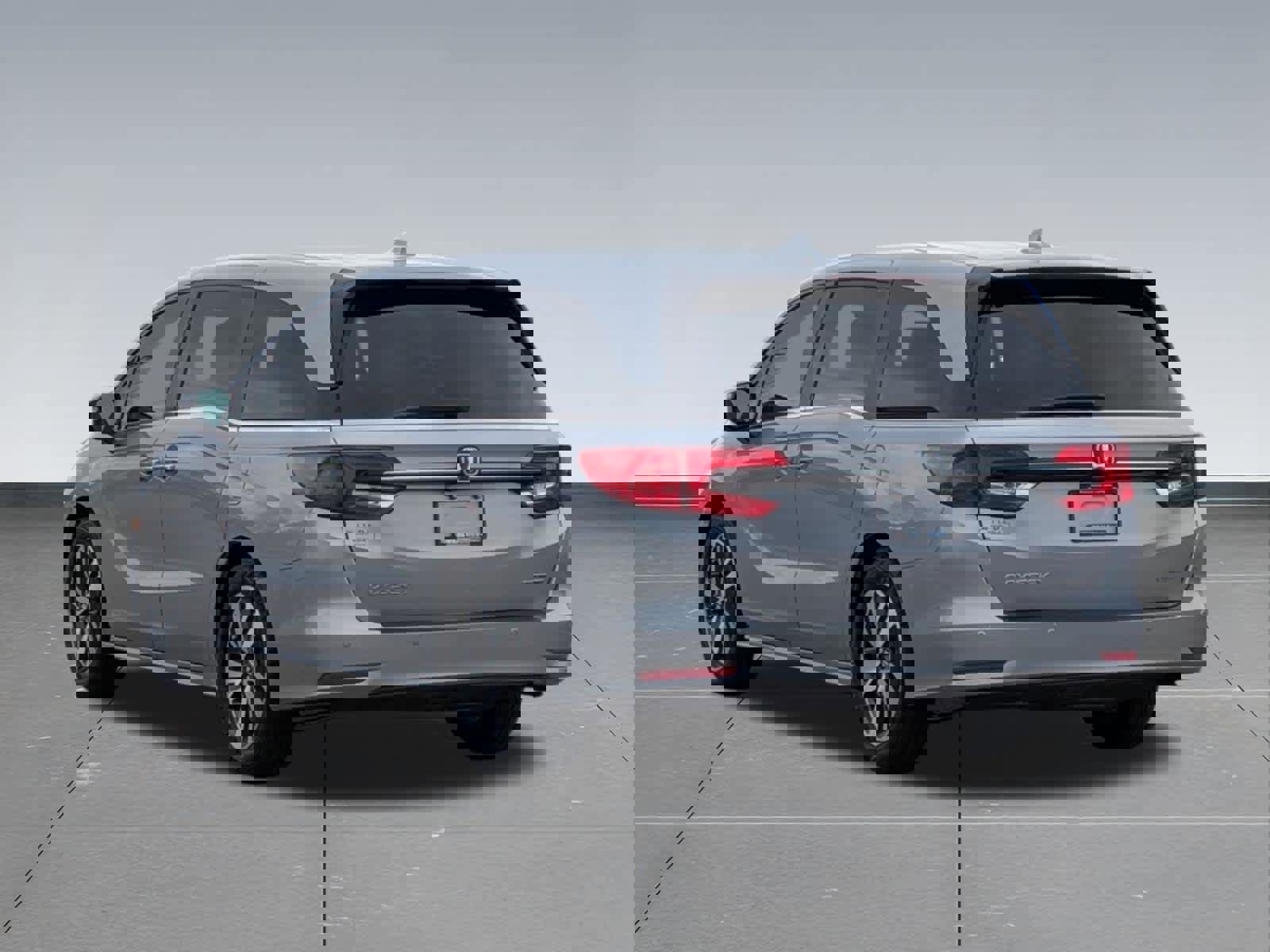 Used 2021 Honda Odyssey Touring image 4