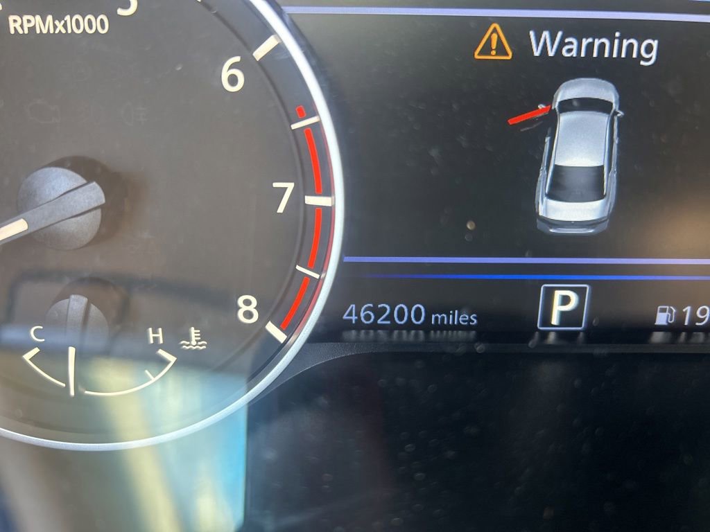 Used 2024 Nissan Altima 2.5 SV FWD image 14