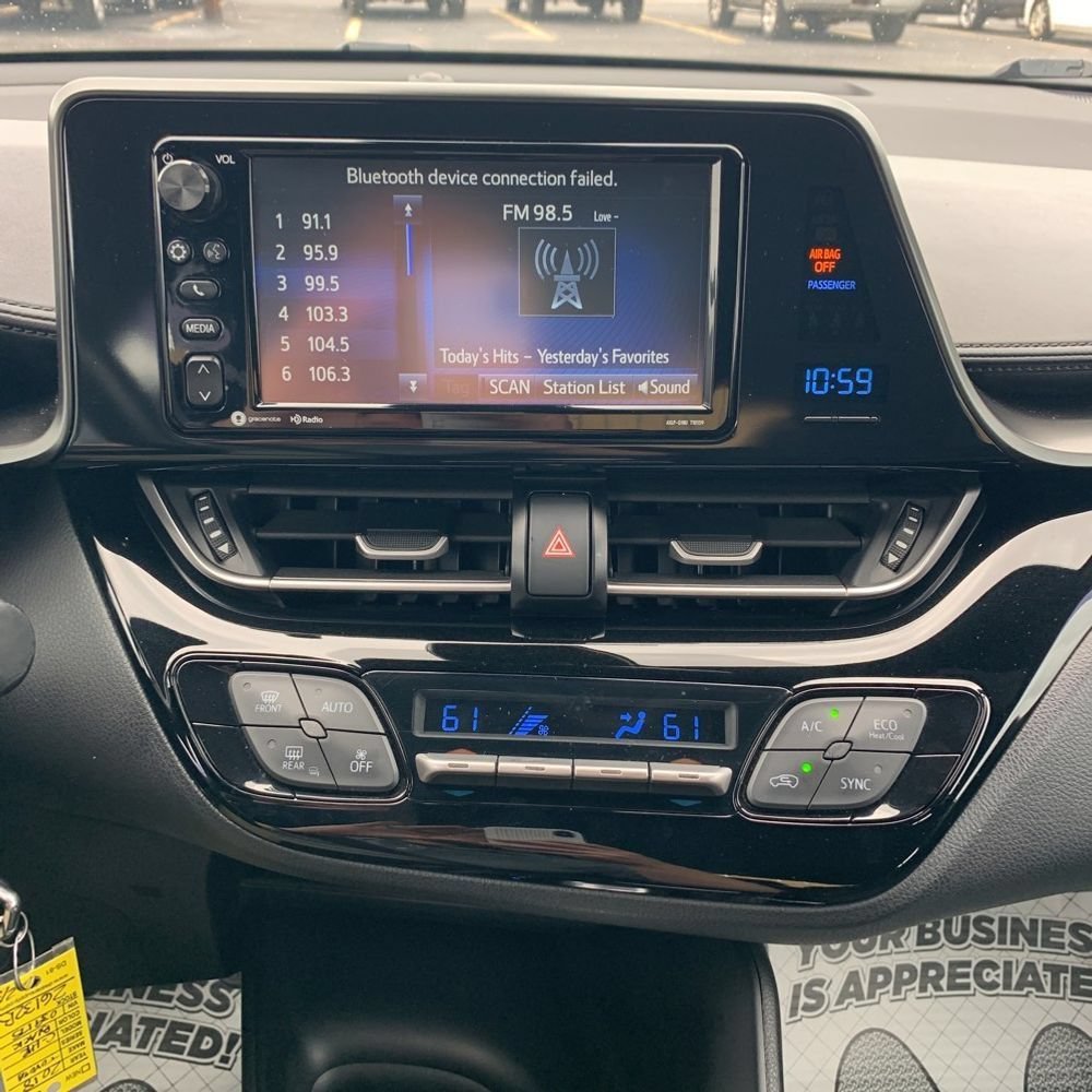 Used 2018 Toyota C-HR XLE FWD image 10