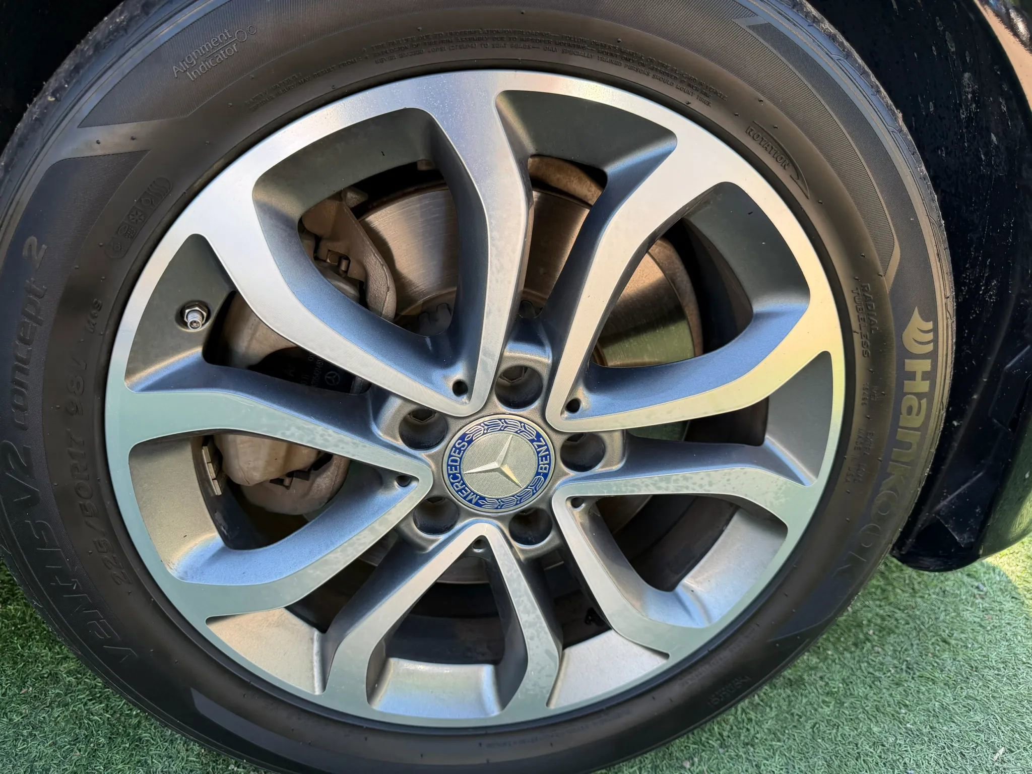Used 2017 Mercedes-Benz C 300 Sedan w/ Premium 1 Package image 31