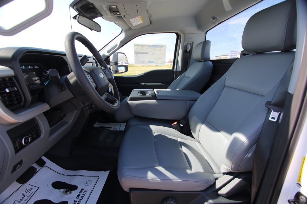 New 2026 Ford F350 XL w/ FX4 Off-Road Package AWD/4WD image 6