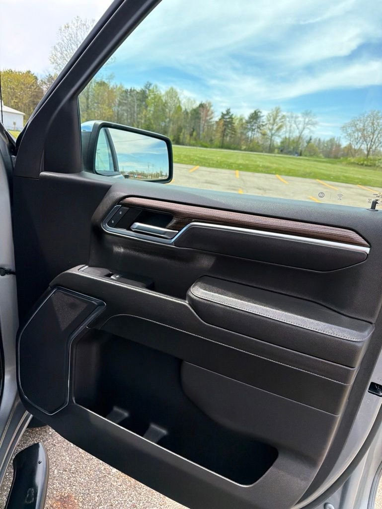 Used 2024 Chevrolet Silverado 1500 LT AWD/4WD image 21