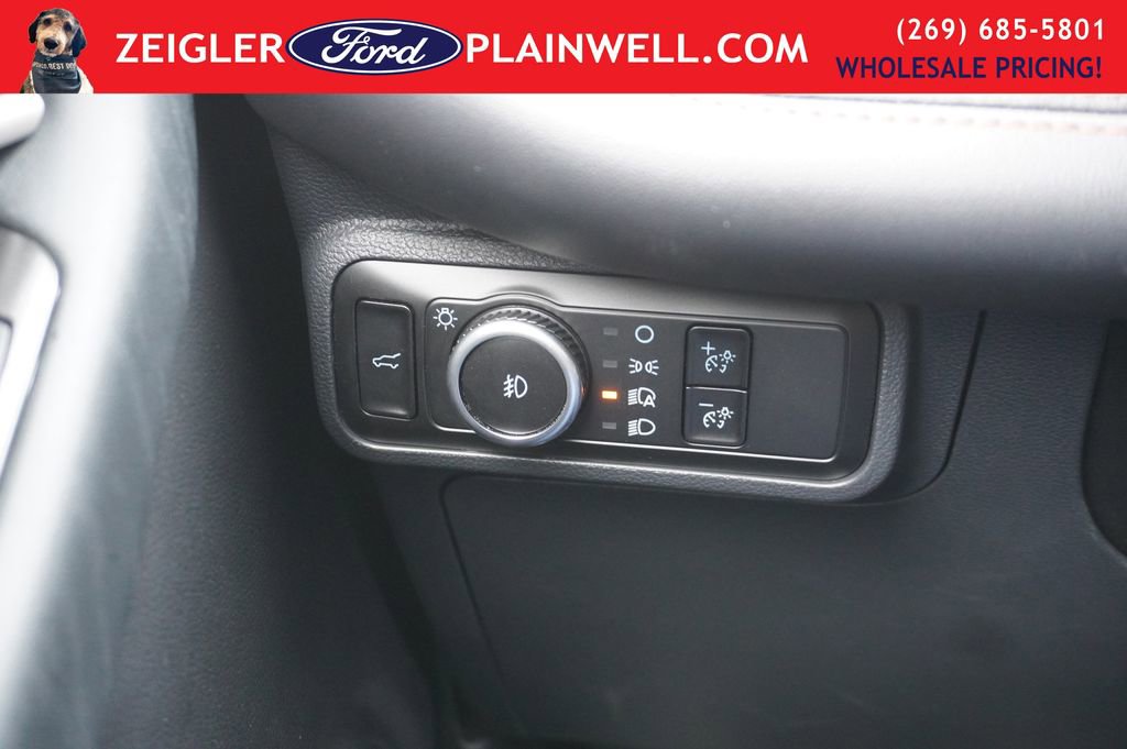 Used 2025 Ford Explorer ST-Line w/ ST-Line Street Pack image 31