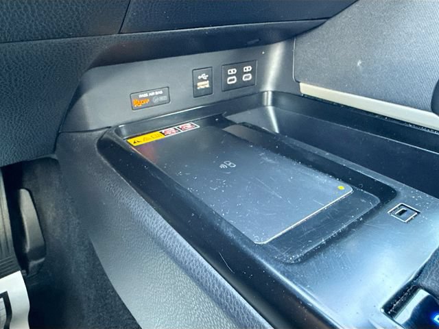 Used 2025 Toyota Camry LE FWD image 40