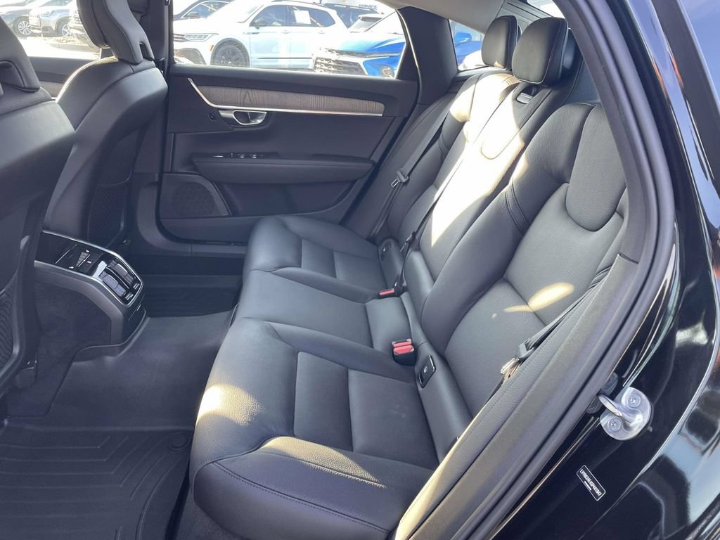 Used 2025 Volvo S90 B6 Plus AWD/4WD image 3