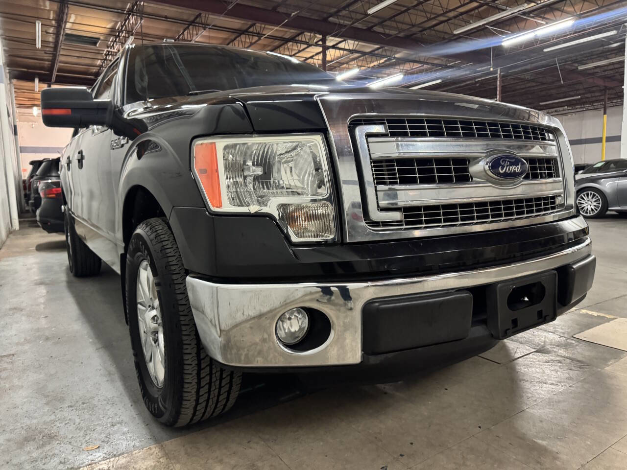 Used 2013 Ford F150 XLT w/ Luxury Equipment Group image 6