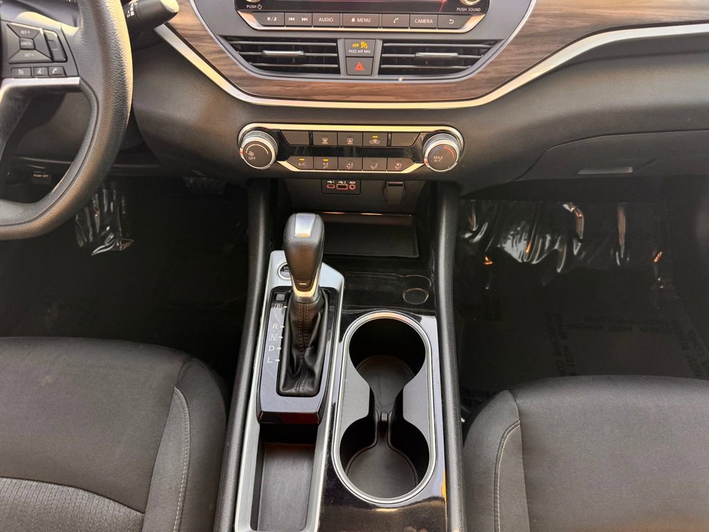 Used 2024 Nissan Altima 2.5 SV image 24