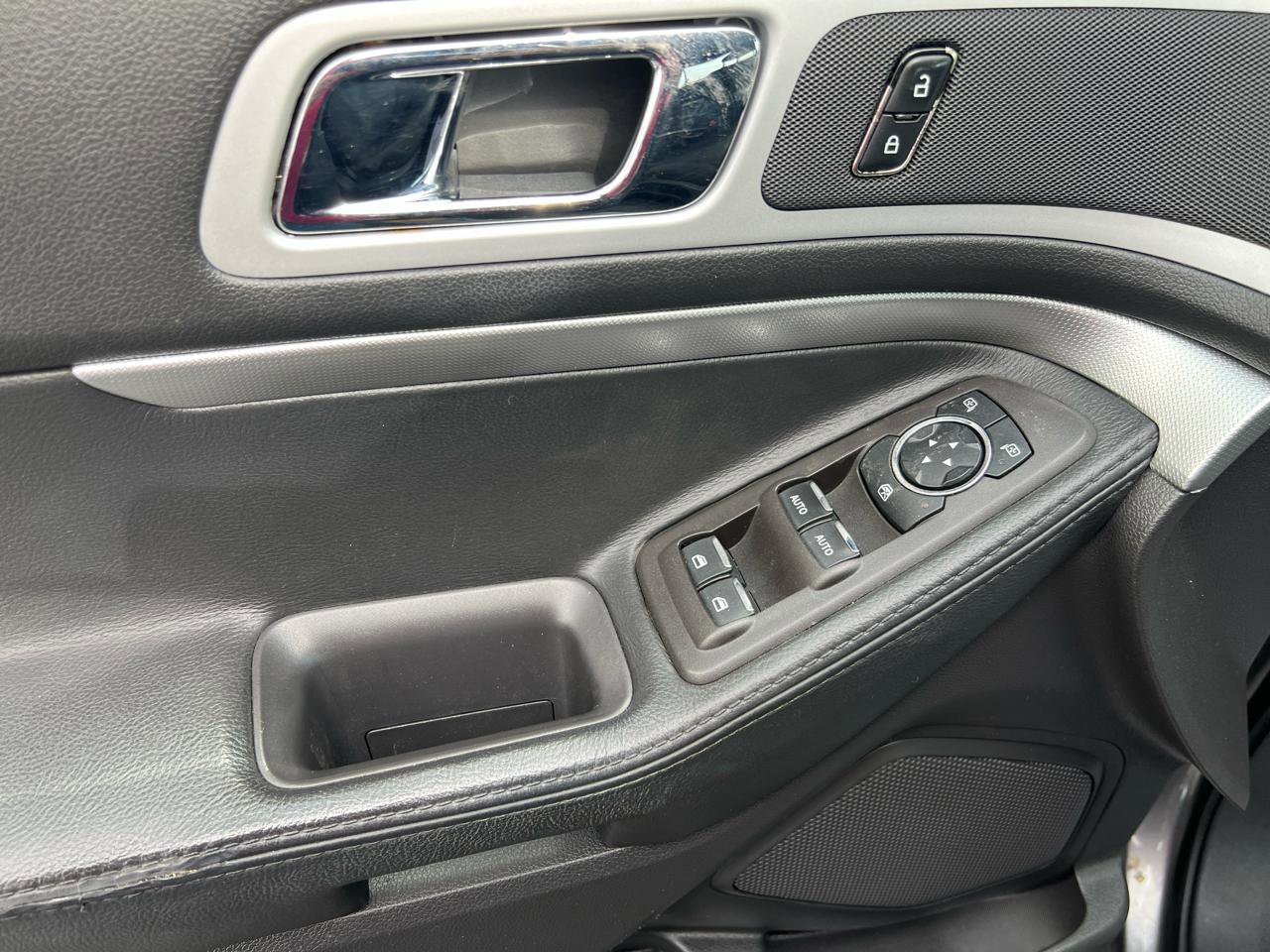 Used 2012 Ford Explorer XLT AWD/4WD image 21