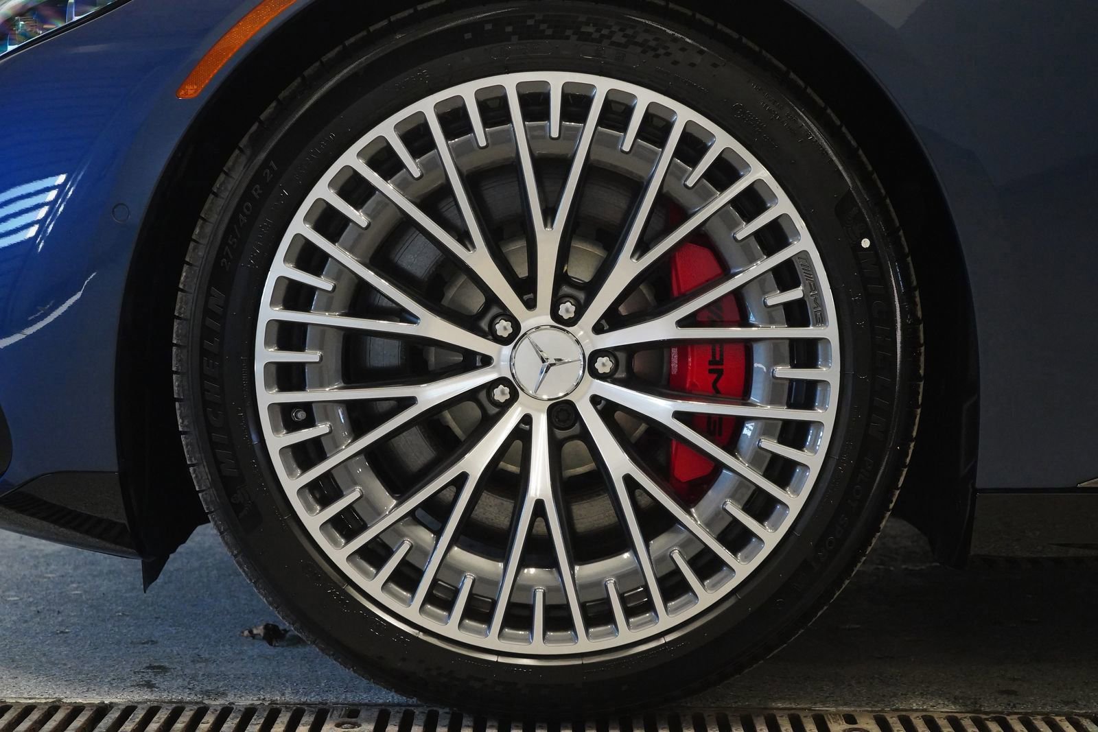 Used 2025 Mercedes-Benz EQS AMG 4MATIC image 9